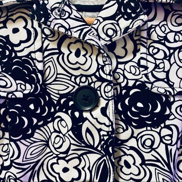 Gap black white flowered graphic swing coat jacket - Picture 6 of 9